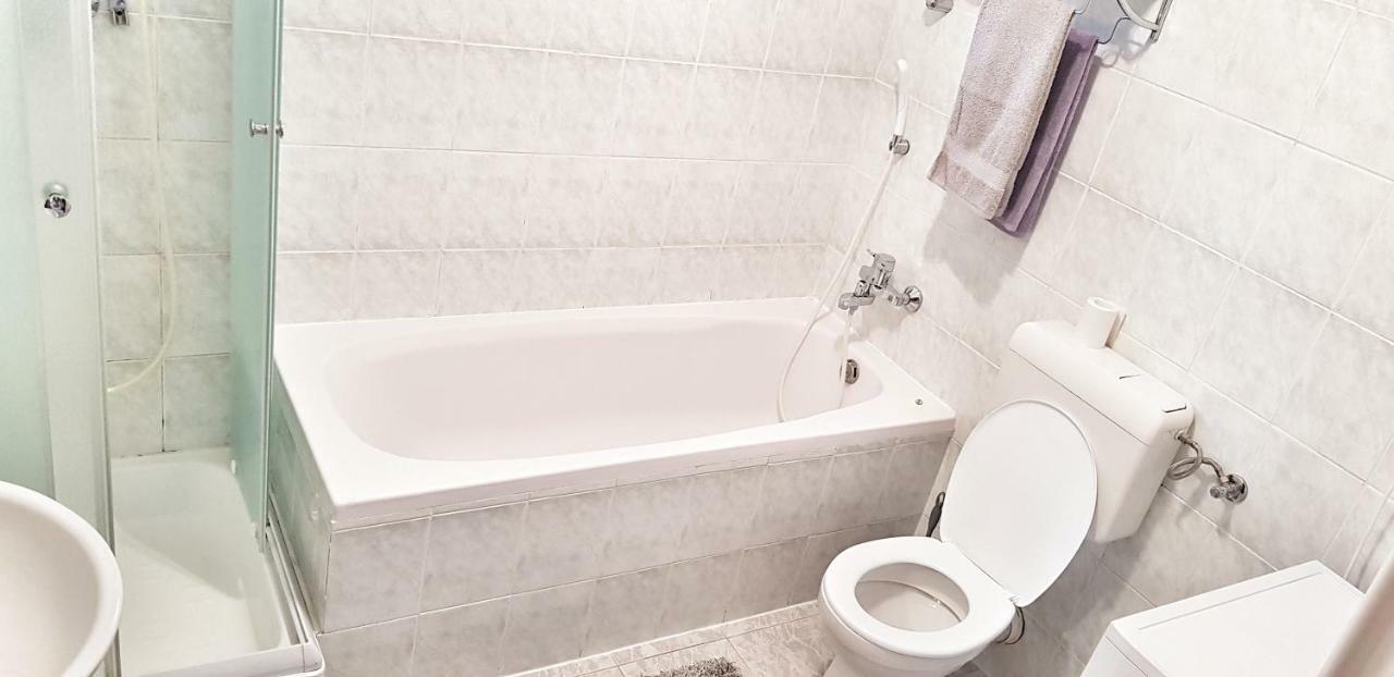 Apartman Lucija Ливно Екстериор снимка