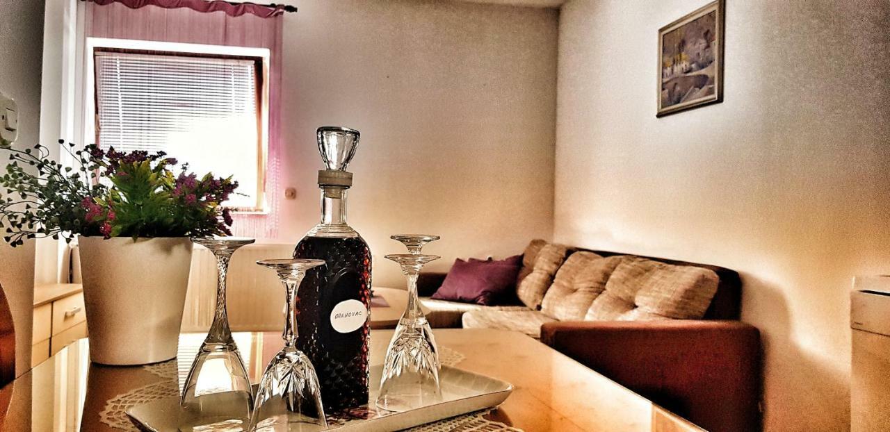 Apartman Lucija Ливно Екстериор снимка