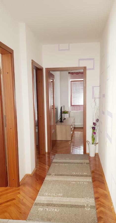 Apartman Lucija Ливно Екстериор снимка